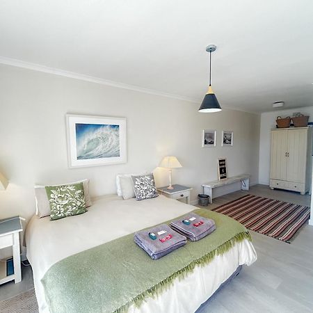 Отель Langebaan-On-Sea Экстерьер фото