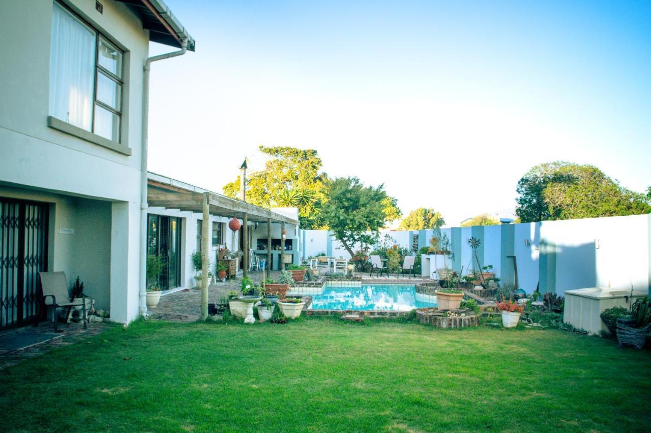 Отель Langebaan-On-Sea Экстерьер фото